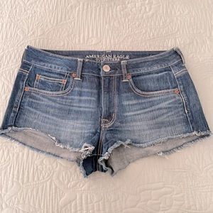 American Eagle jean Shorts Size 8